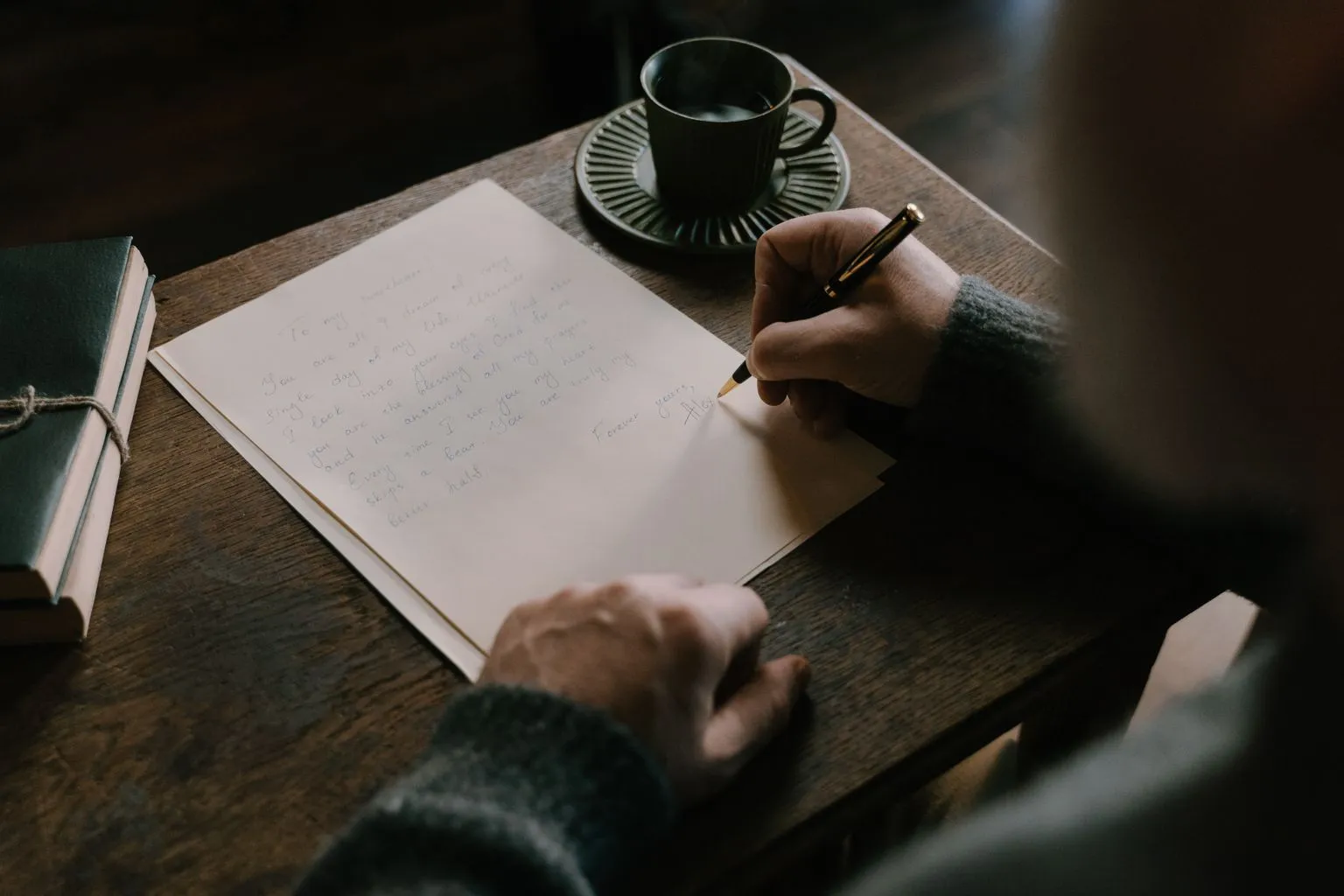 AI Cover Letters: How to Use Them Without Sounding Generic