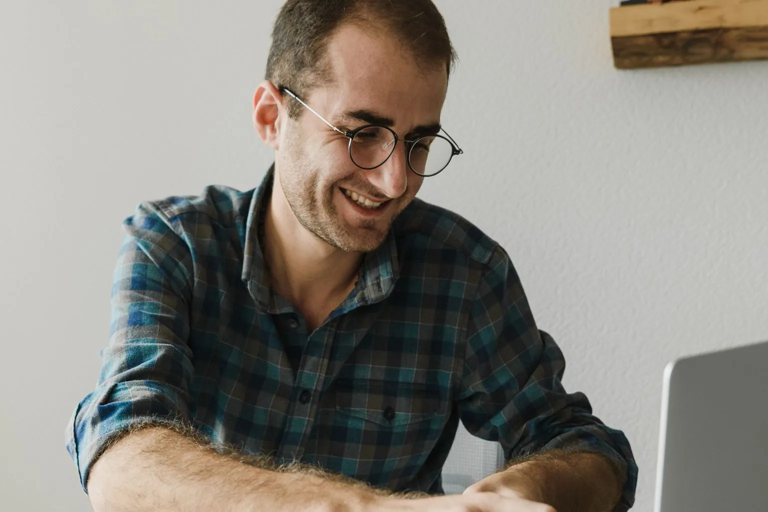 How to Apply on Indeed and Stand Out in a Crowded Pool