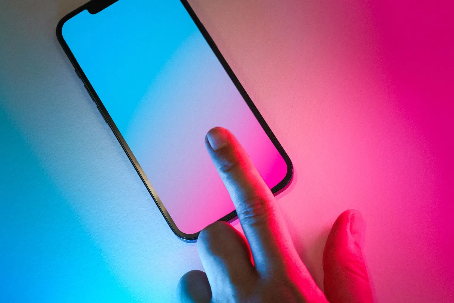 One-Click Apply vs Tailored Applications: Which Wins?